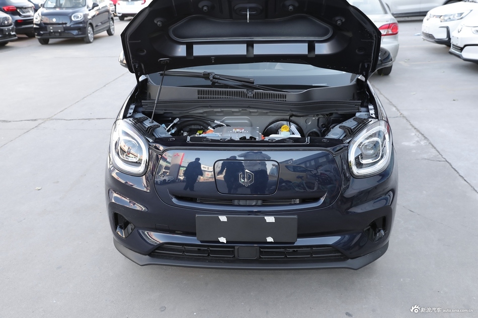 2020款零跑T03 400轻享版 