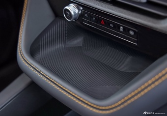 2026款探险者（进口） Tremor 北美版 官图