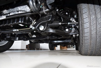 2025款宝典 2.5T手动柴油两驱长轴