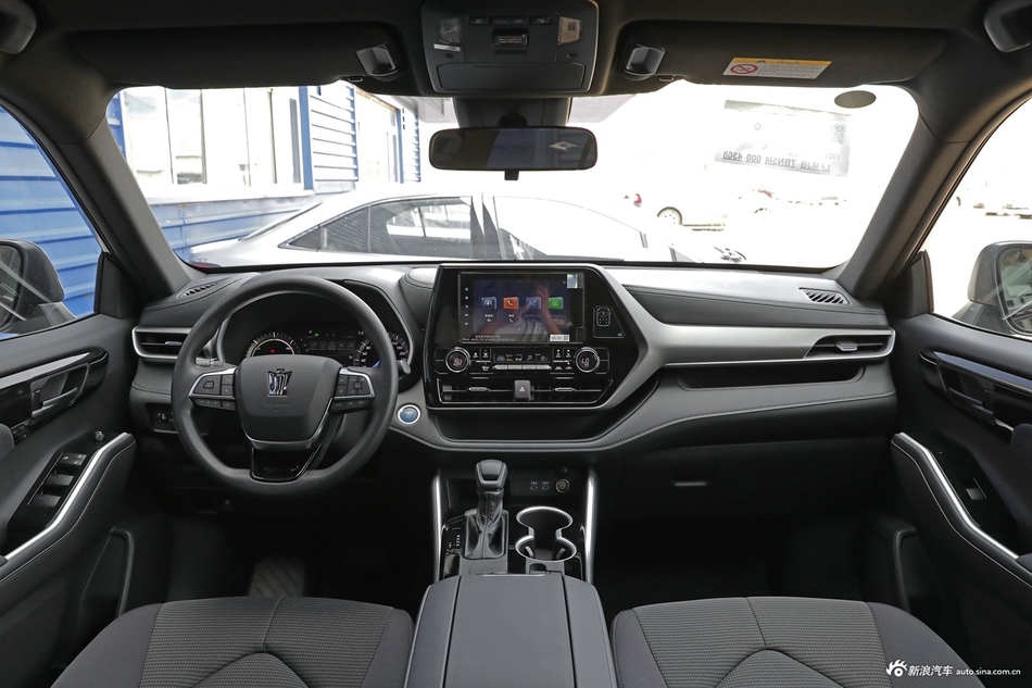 2021款皇冠陆放2.5L HEV四驱精英版