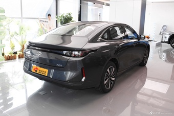 2025款长安启源A05 真香版 145 超越型