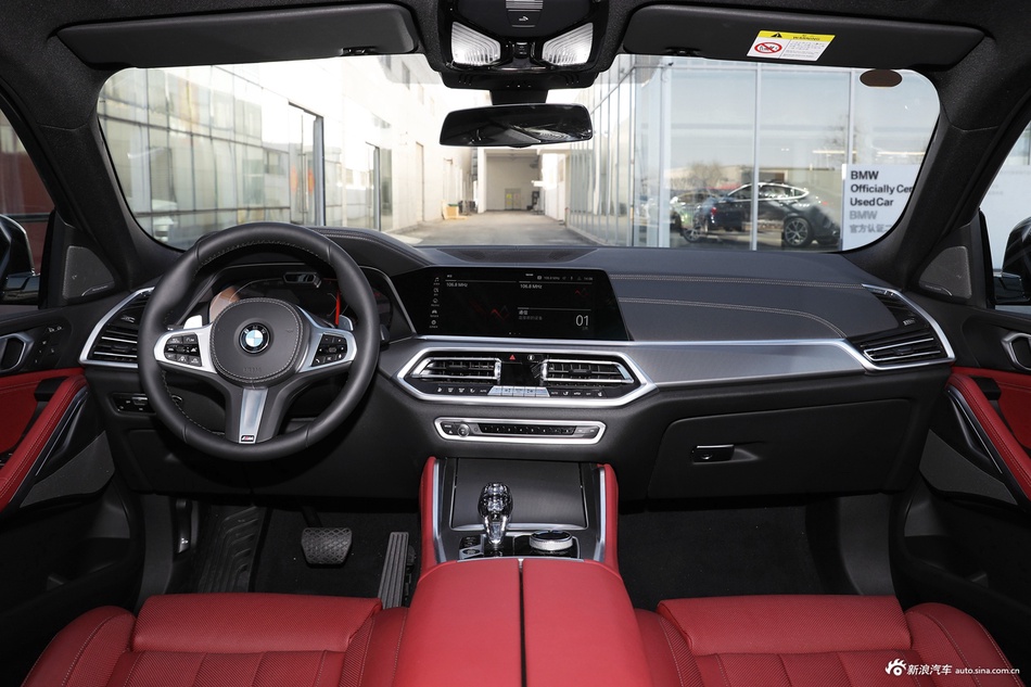 2022款宝马X6 xDrive40i 尊享型 M运动套装