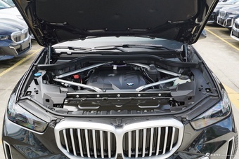 2025款宝马X5 xDrive 30Li M 运动套装图片