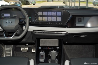 2026款一汽奥迪A5L 2.0T 运动版 Plus