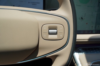 2025款小鹏G9 625 长续航 Max