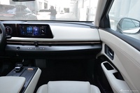 2022款Ariya艾睿雅 两驱长续航顶配版