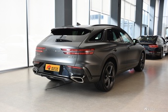 2025款捷尼赛思GV70 2.5T 四驱旗舰运动套件版