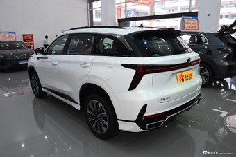 2024款长安CS75 PLUS 第三代 冠军版 1.5T 智驾劲航型