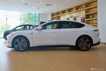 2025款蔚来ET5 75kWh