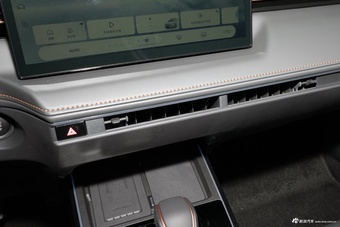 2026款锋兰达 2.0L CVT豪华版