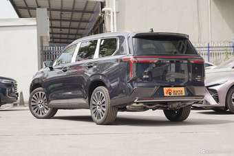 2026款星途揽月 400T 四驱飞鱼版 7座