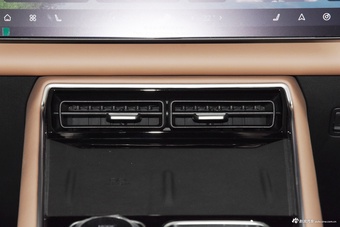 2025款瑞虎8 L 2.0T 自动长虹版