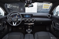 2022款奔驰A级 改款 A 200 动感型