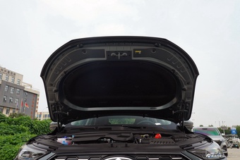 2027款艾瑞泽8 PRO 2.0T DCT 猎鹰500豪华型