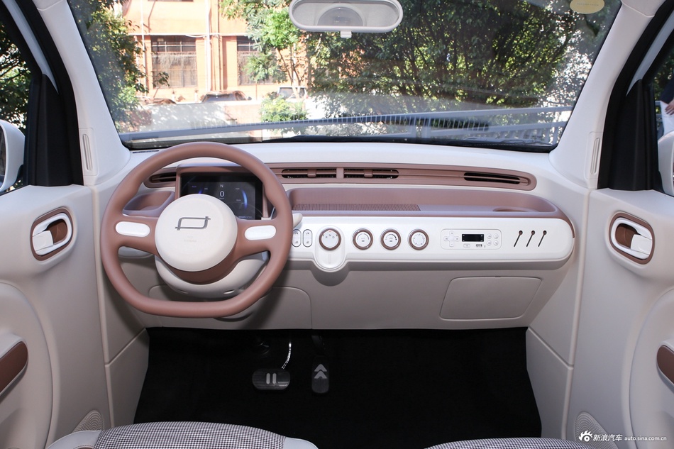 2026款奔腾小马222km 萌趣马 Plus