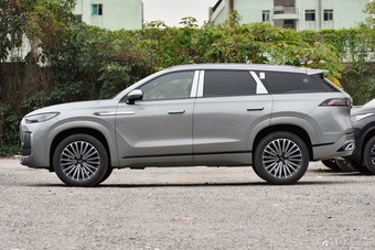 2025款瑞虎9 2.0T 双离合两驱豪享版 5座