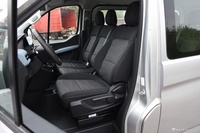 2024款图雅诺大V  2.0T手动 短轴平顶 5座