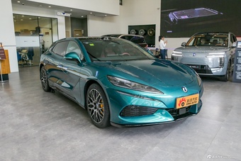 2026款腾势Z9GT纯电 闪充尊荣型