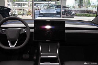 2025款Model Y L 长续航全轮驱动版