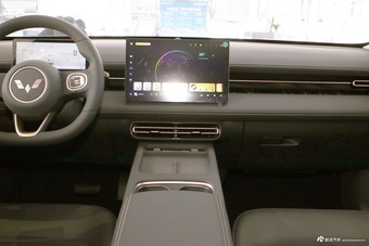 2025款五菱星光PHEV 70km 智能标准型