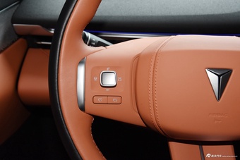 2024款深蓝S05 510Ultra 纯电版