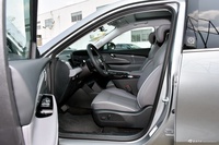 2025款别克E5 620km 尊享版