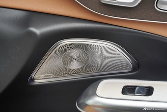 2025款奔驰E级改款 E 300 L 豪华型