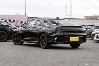 2025款红旗H6 2.0T 致尚版