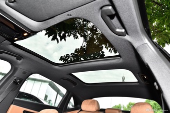 2024款奔驰E级 改款 E 300 L 时尚运动型