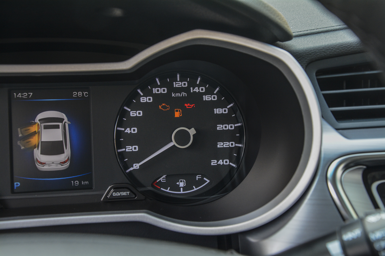 2019款吉利帝豪GL 1.5T 自动精英智享型