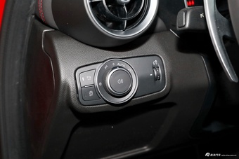 2024款Giulia 2.0T 280HP致敬传奇版