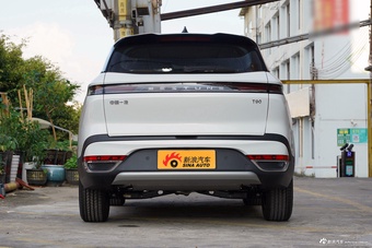 2025款奔腾T90 龙耀版 1.5T 欢享型