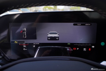 2026款一汽奥迪A5L 2.0T 运动版 Plus