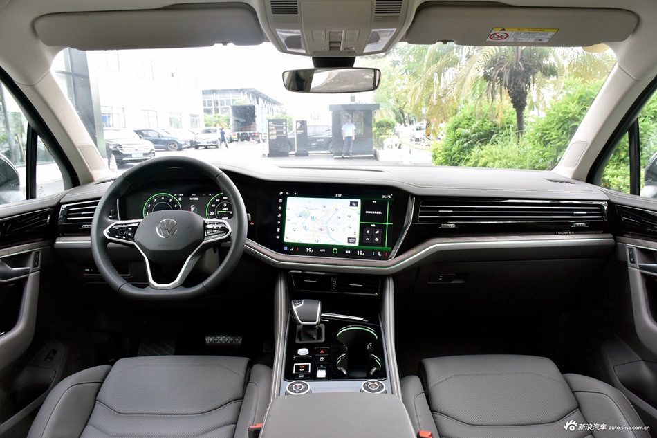 2025款途锐 2.0TSI 锐影版