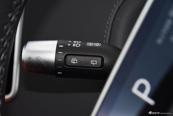 2025款理想L8 Max 智能焕新版