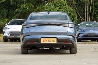 2026款海豹07 DM-i 1.5T 135km 尊贵型