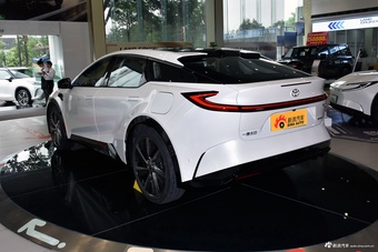 2025款一汽丰田bZ5 550 PRO智行版