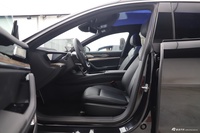 2022款哪吒S 增程版