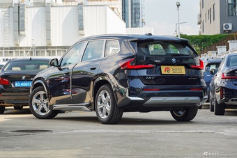2025款宝马iX1 eDrive25L X设计套装
