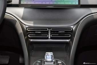 2025款海狮05 DM-i 智驾版 75KM尊贵型