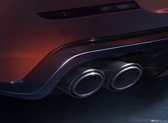 2025款揽胜运动 4.4 V8 SV Carbon 官图