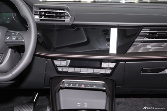 2025款奥迪A3 Sportback 35TFSI 飞驰尊享型 +豪华臻选包