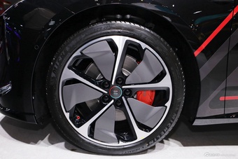 2025广州车展实拍：蔚来ET5T