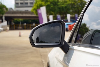 2024款途观L 出众款 330TSI 自动两驱R-Line龙耀版