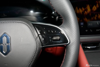 2025款问界M5 增程 Ultra 后驱版