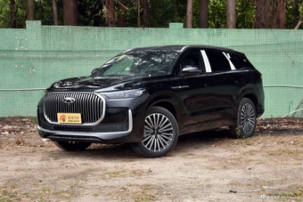 2025款瑞虎9 2.0T 自动两驱尊享版 5座