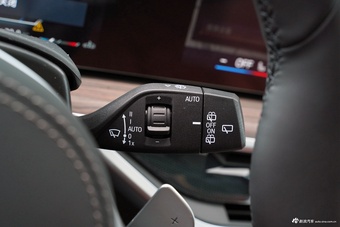 2025款宝马X5 xDrive 40Li M 运动套装