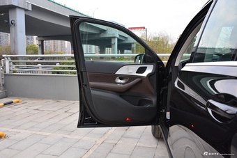 2023款奔驰GLE级 350 4MATIC 动感型