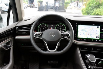 2025款途锐 2.0TSI 锐影版