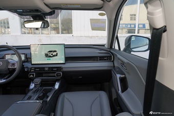 2026款RAV4荣放 2.0L 两驱豪华版